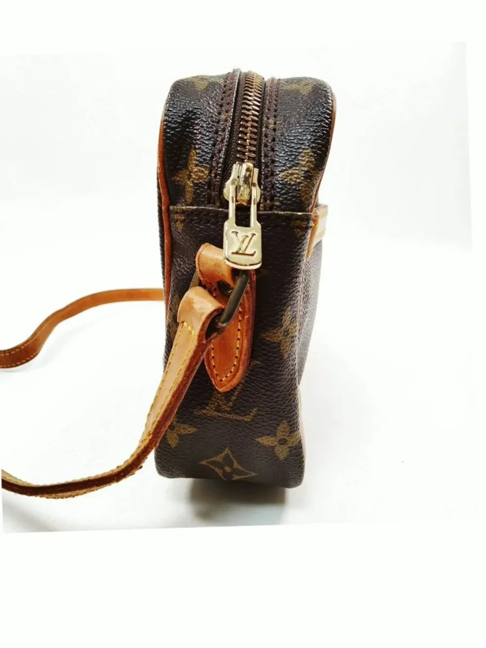 Authentic Louis Vuitton Trocadero 24 Monogram Canvas Crossbody Bag